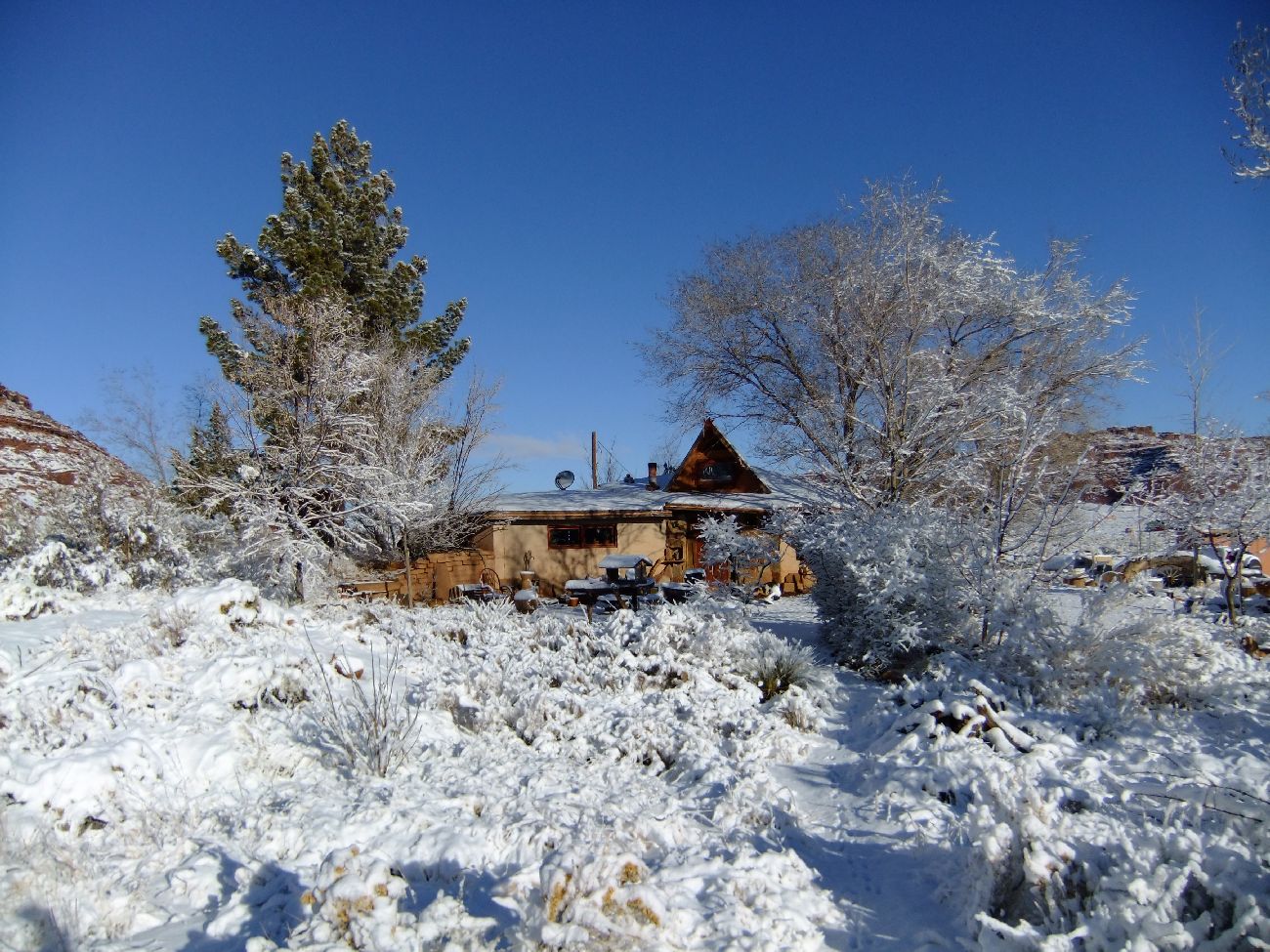 Winter scenes from Monument Valley's FireTree Bed and Breakfast